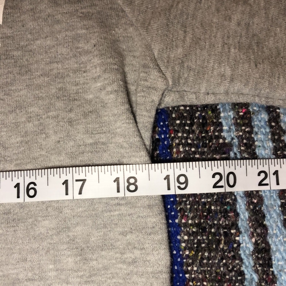 Chicago Bulls Harwood Classics Sweatshirt - Picture 9 of 10